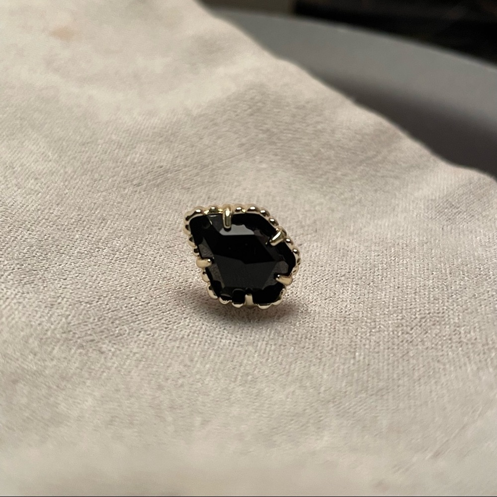 Single black & gold Tessa stud